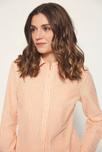 Cargar imagen en el visor de la galería, Camisa mandarina rayas
