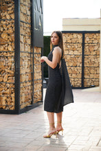 Cargar imagen en el visor de la galería, Vestido jerez lunar capa
