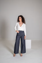Cargar imagen en el visor de la galería, Blusa Tulipa blanco
