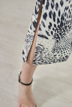 Cargar imagen en el visor de la galería, Vestido Byakko
