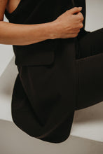 Cargar imagen en el visor de la galería, Chaleco Polly black
